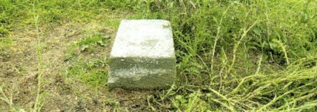 King Tom's grave & headstone, Gresford 2008.